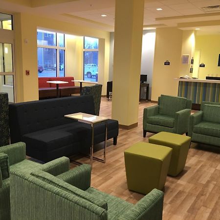 Days Inn & Suites By Wyndham Kearney Ne Zewnętrze zdjęcie