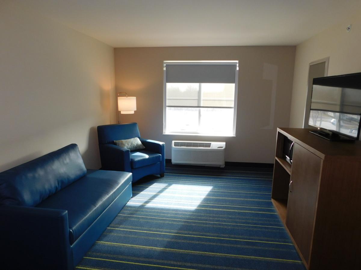 Days Inn & Suites By Wyndham Kearney Ne Zewnętrze zdjęcie