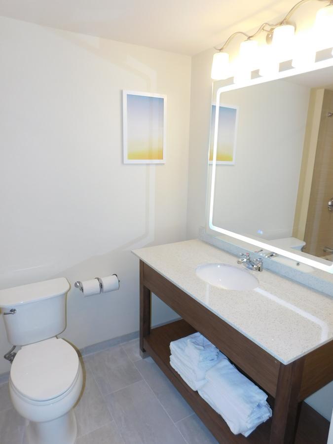 Days Inn & Suites By Wyndham Kearney Ne Zewnętrze zdjęcie