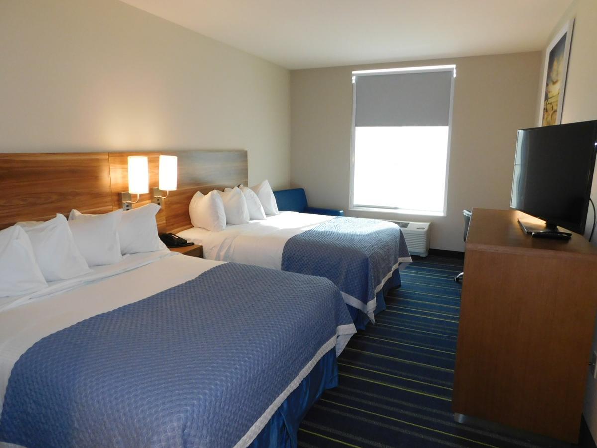 Days Inn & Suites By Wyndham Kearney Ne Zewnętrze zdjęcie