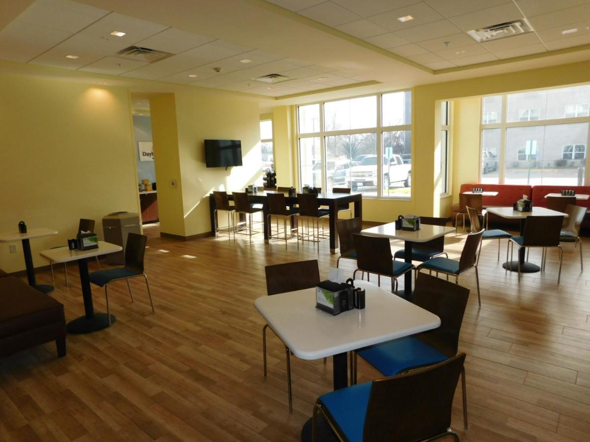 Days Inn & Suites By Wyndham Kearney Ne Zewnętrze zdjęcie