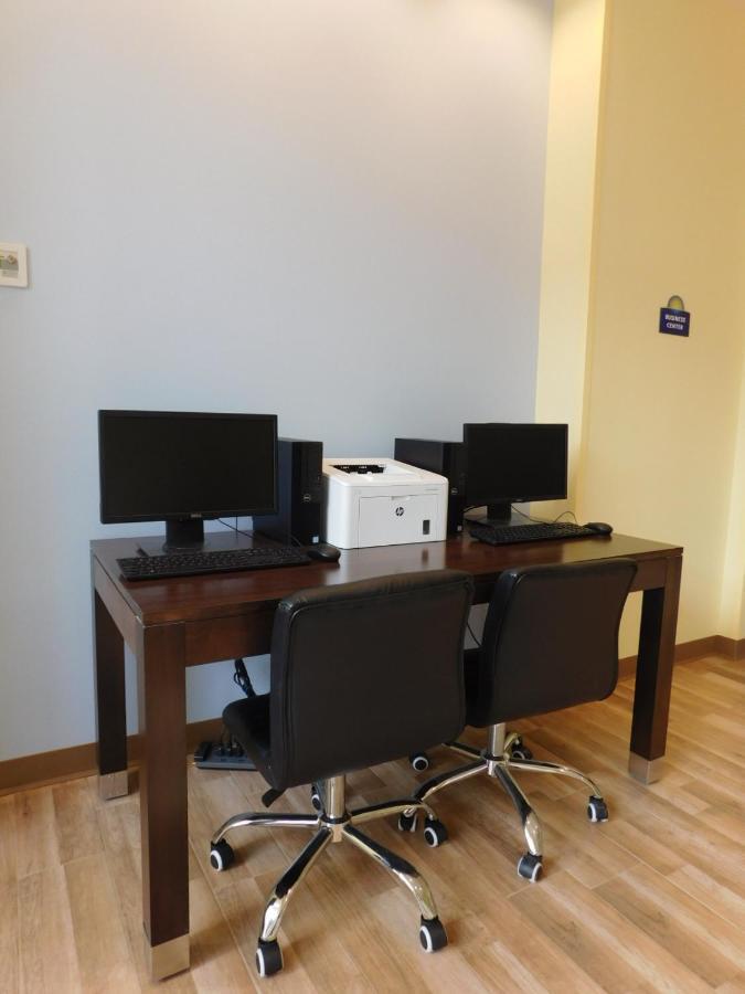 Days Inn & Suites By Wyndham Kearney Ne Zewnętrze zdjęcie